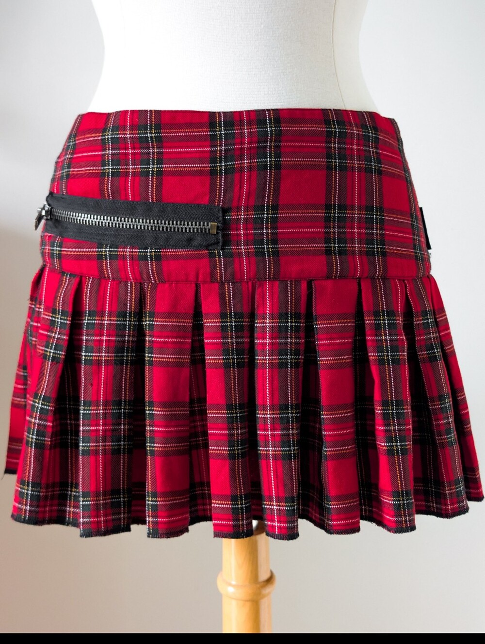 RARE Vexy Y2K red tartan pleated mini skirt  7 SMALL/MEDIUM